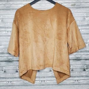 The Coverii Sueded Open Back Top Size Medium